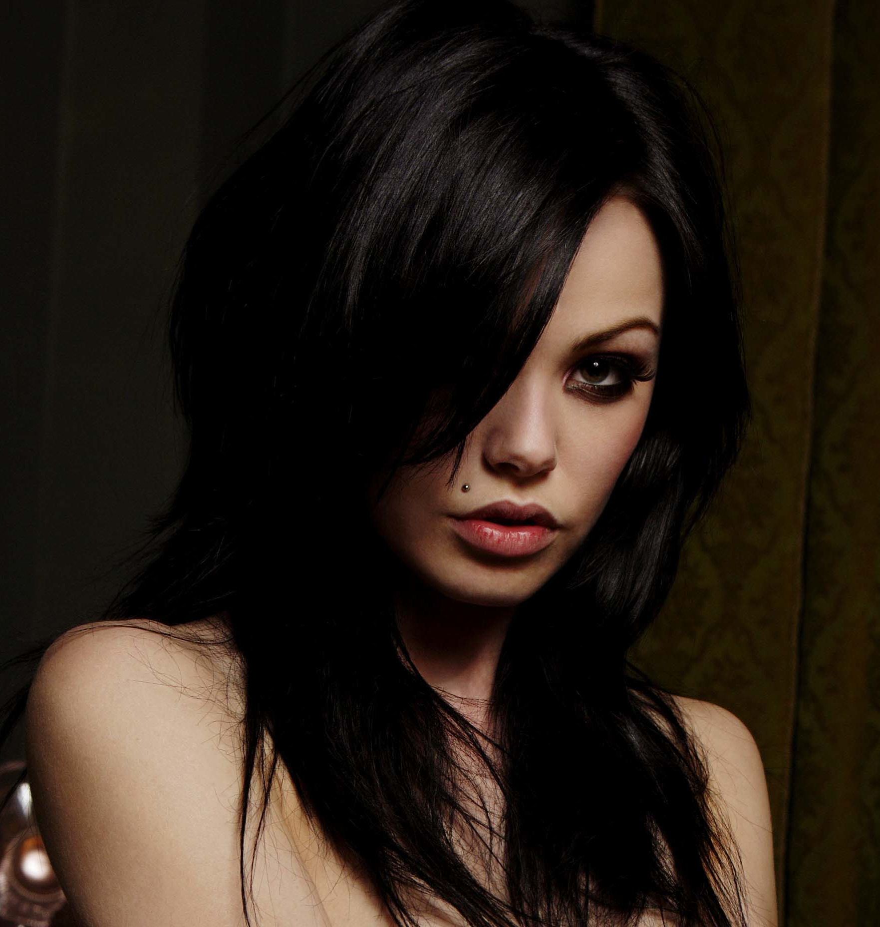 via fanpop.com