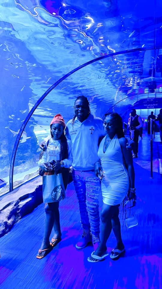 Na me enjoy this year’s Valentine pass – Ghanaian man who married two women says as they return from Dubai